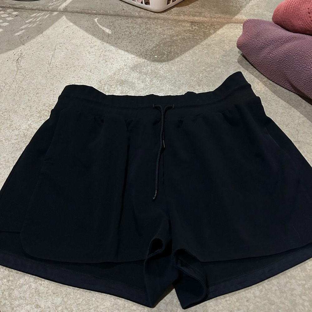 Old Navy Black Athletic Shorts with Elastic Waistband